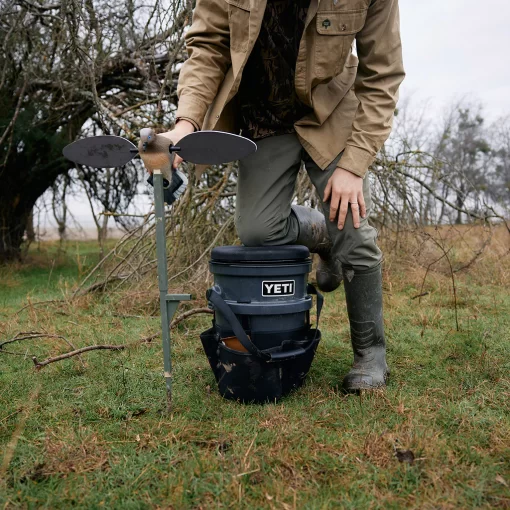 Yeti Loadout Bucket Swivel Seat