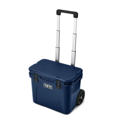 Yeti Roadie 32 Wheeled Hard Cooler Navy