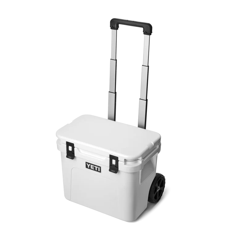 Yeti Roadie 32 Wheeled Hard Cooler White